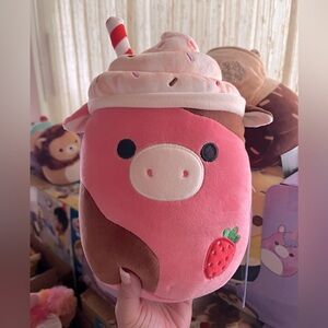 Squishmallow Rishi Strawberry Cow